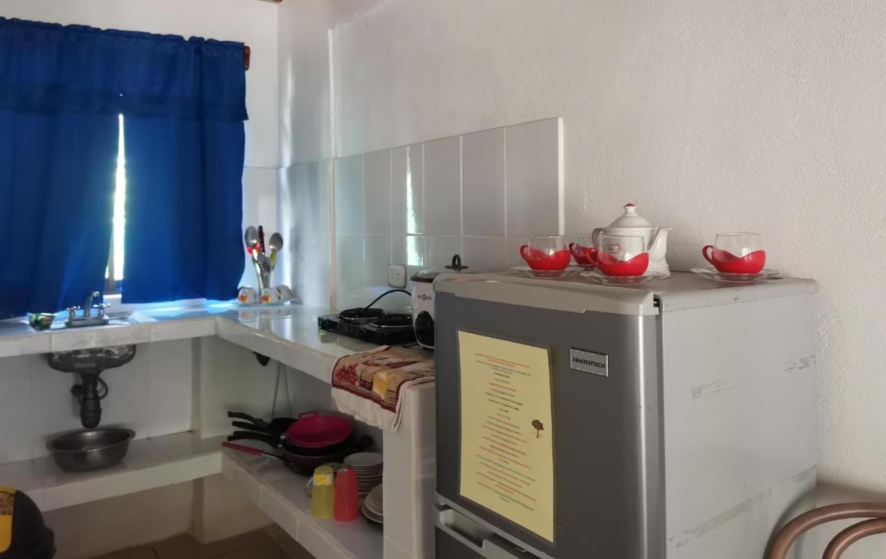 Hostal Cecilia Puerto Viejo de Talamanca Εξωτερικό φωτογραφία