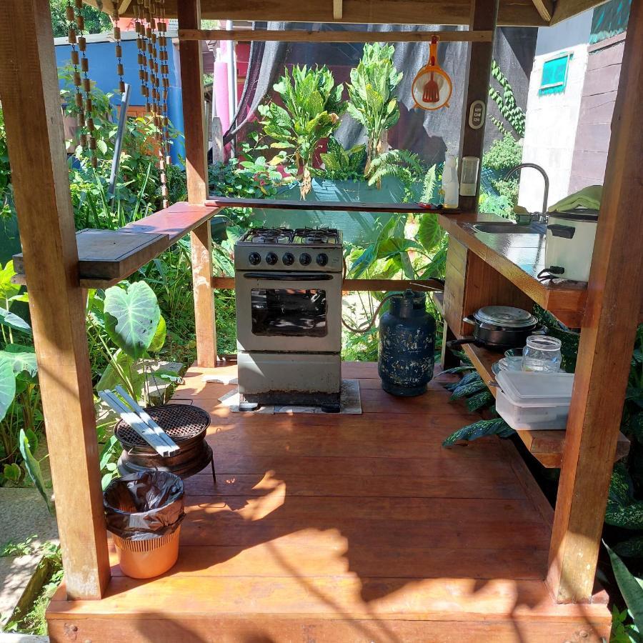Hostal Cecilia Puerto Viejo de Talamanca Εξωτερικό φωτογραφία